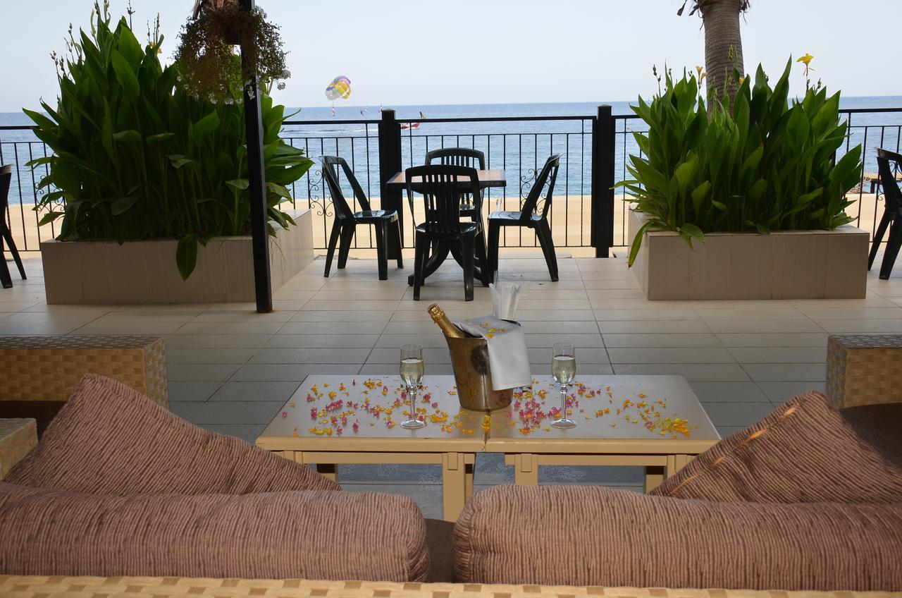 Club Akman Beach Çamyuva Esterno foto