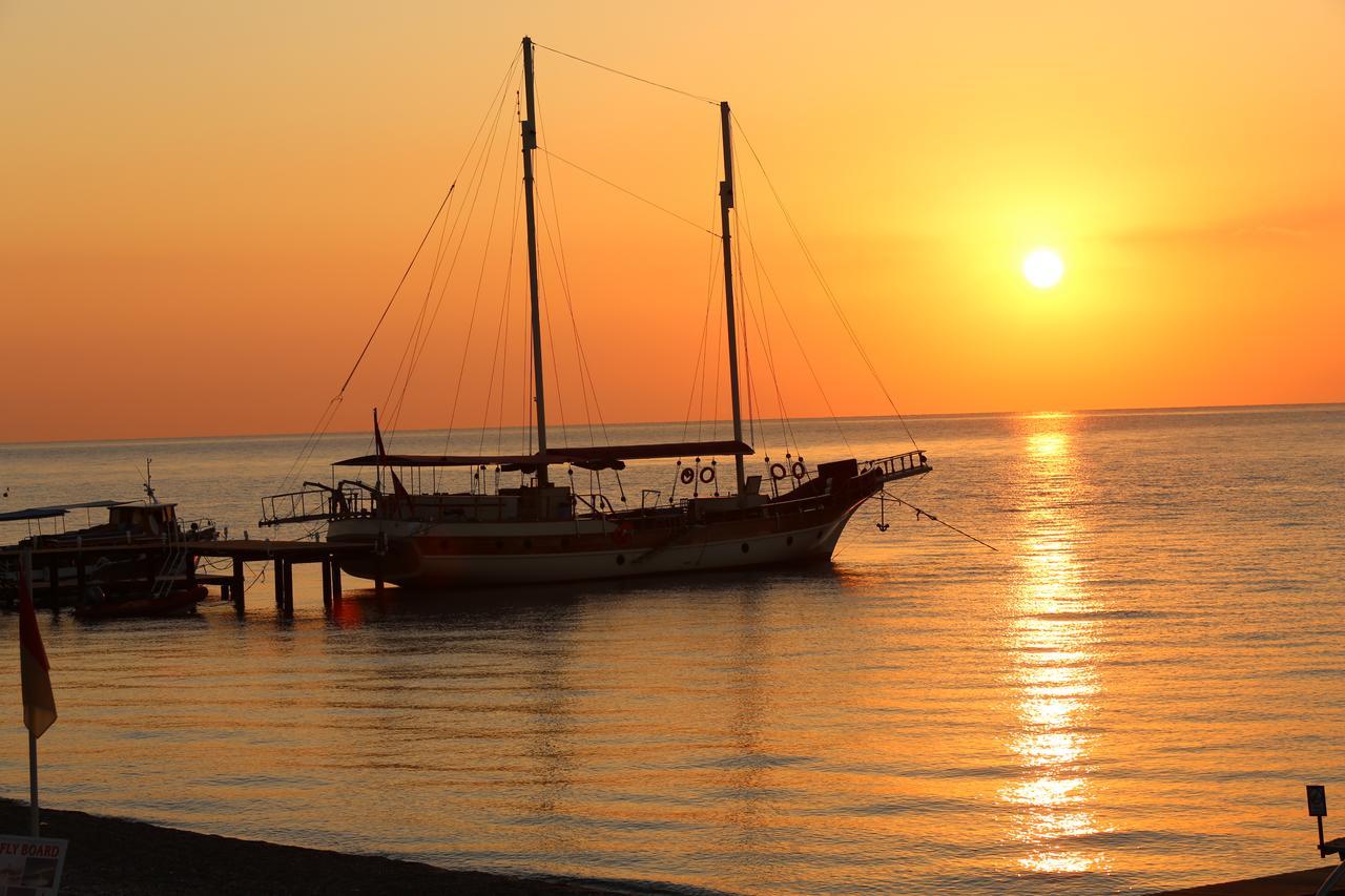 Club Akman Beach Çamyuva Esterno foto