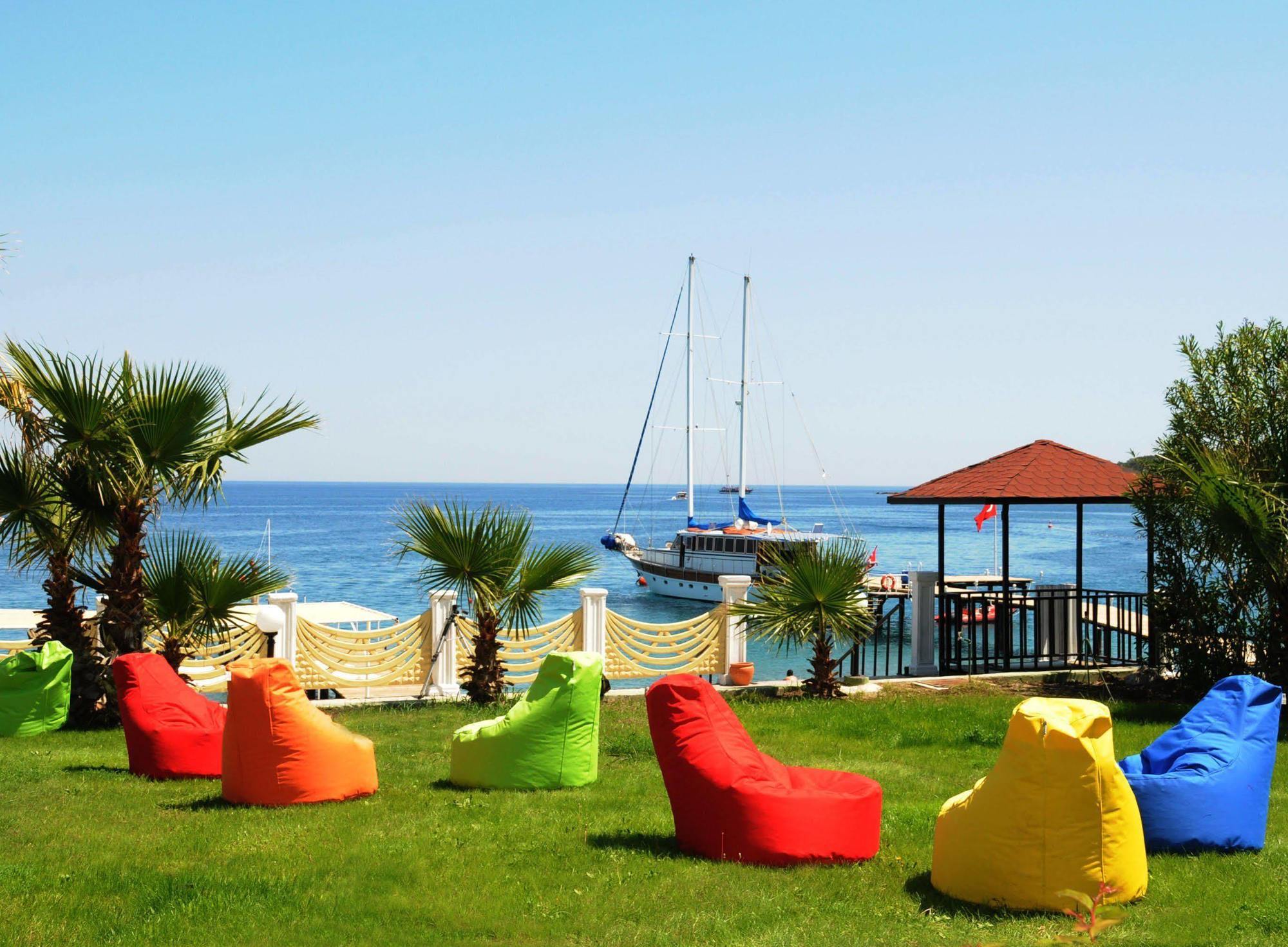 Club Akman Beach Çamyuva Esterno foto